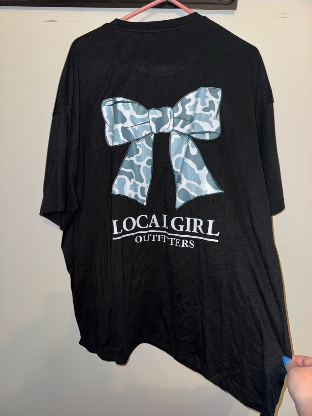 Gildan Black Short Sleeve Tee with Blue Camo Bow Graphic